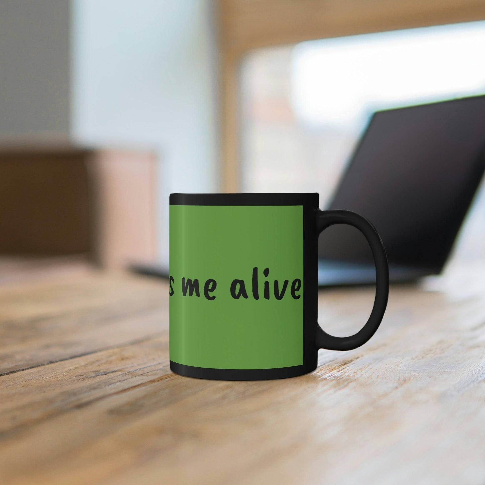 Coffee keeps me alive ! Mug (USA) - e-mandi